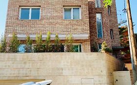 Barcelona Village Homestay